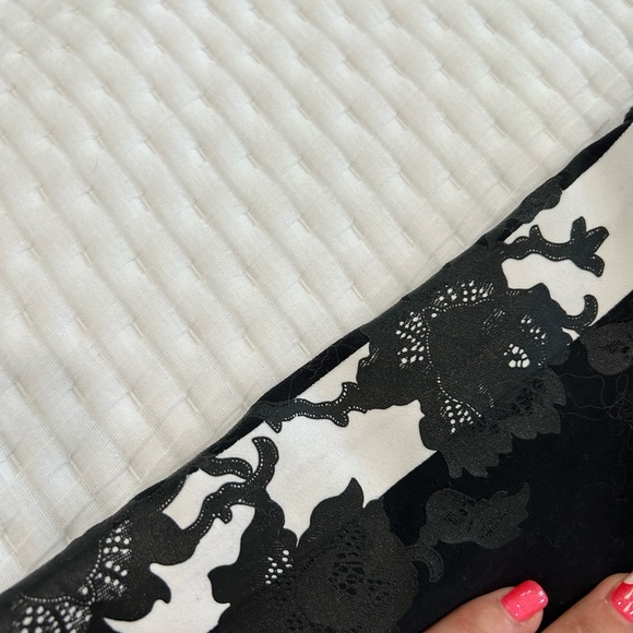 Athleta Elation 7/8 tights - Picture 4 of 5